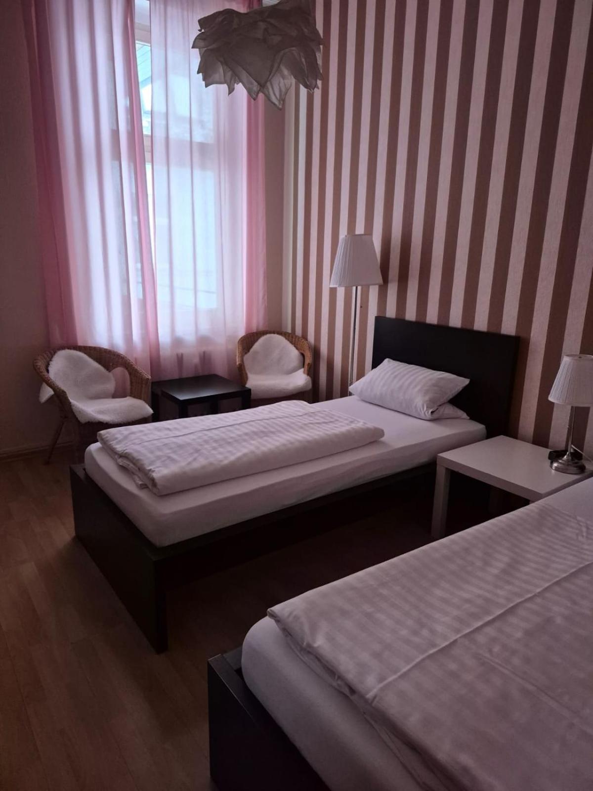 Hotel-pension Charlottenburg Gæstehus *