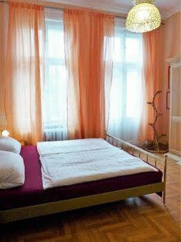 Hotel-pension Charlottenburg Gæstehus *